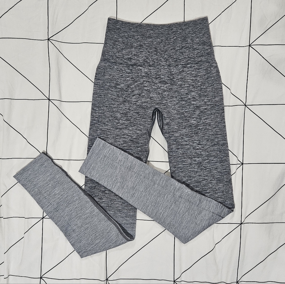 Lululemon Balance & Resist 7/8 Tight (25") Black / White / Light Cast Gradiant - Picture 3 of 6